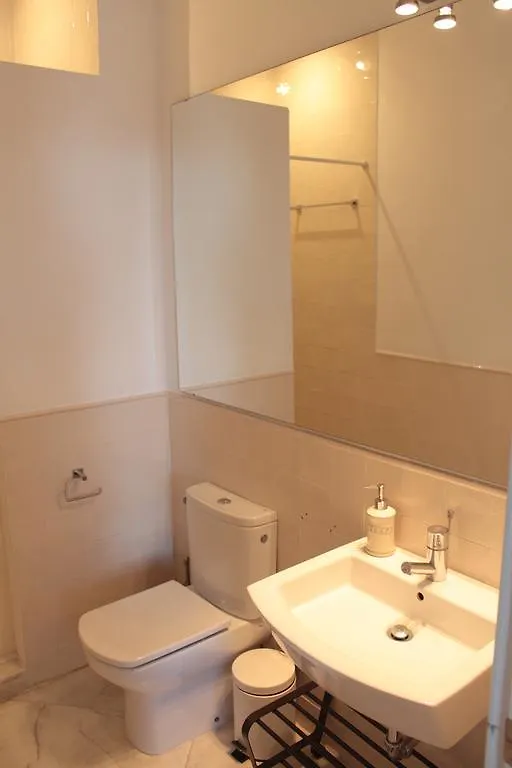 Apartment Apartamento Pages Del Corro Triana Hotel Seville Spain